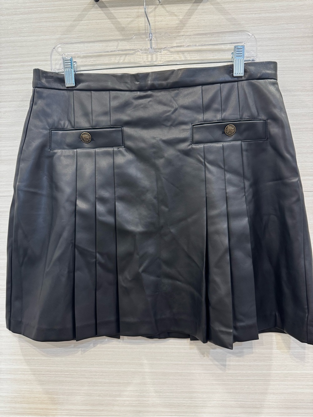 LOFT Black Faux Leather Pleated Mini Skirt with Button Pockets Fully Lined sz 10